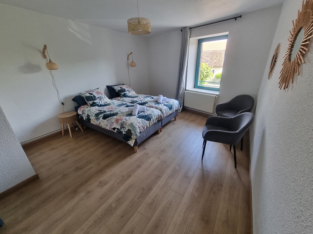 Deuxième chambre à l'étage du gîte